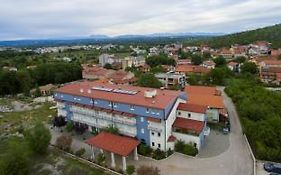Two Hearts Hotel